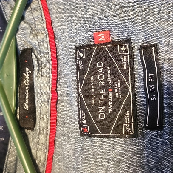 Cactus New York brand Men's button up dress shirt. Size Medium - Picture 3 of 4